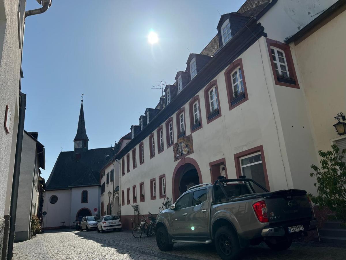 Ferienwohnung Im Stadionischem Hof Walluf Buitenkant foto