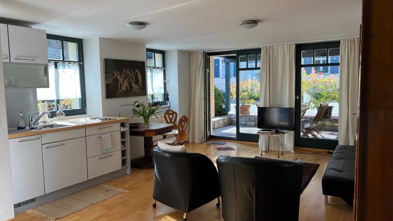 Ferienwohnung Im Stadionischem Hof Walluf Buitenkant foto